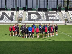Idą jak równy z równym. Sandecja zagra z Zawiszą, z nowym trenerem Ireneuszem Mamrotem na ławce