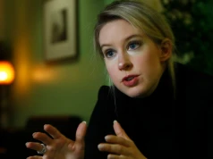 "Nathan Fielder nakręcił film roku". Krytycy zachwyceni dokumentem o Elizabeth Holmes