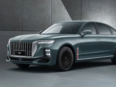 Jeździłem chińską limuzyną, która udaje Rolls-Royce'a. Hongqi H9 jest pełne paradoksów