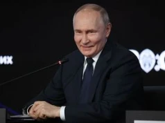 Trump zawiesza cła i sankcje na Rosję. "W interesie narodowym USA"