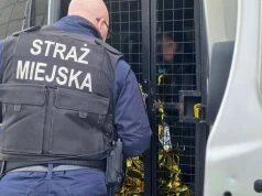 Niepokojące zdarzenie w Parku Skaryszewskim. Kobieta przeżywała załamanie nerwowe
