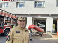 Konin. Strażacy pokazują, gdzie się ukryć i jak reagować w sytuacji kryzysowej