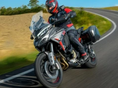170 KM, kufry i radar. Ducati przygotowało Multistradę na długie wyprawy