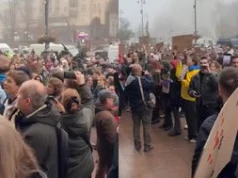 Protest w Kijowie. "Ruscy atakują, a wy dobijacie"