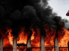 Ogień i chaos na francuskich ulicach. Sytuacja wymyka się spod kontroli