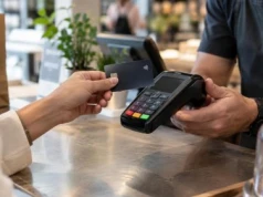 Kto zarabia na kartach stablecoinowych?