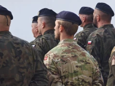 Tylu Polaków jest za przywróceniem poboru