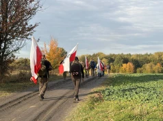 Przeszli szlakiem Józefa Franczaka „Lalusia”. Oddali hołd ostatniemu partyzantowi RP