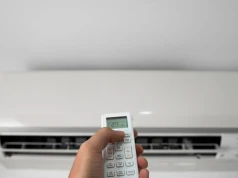 Klimatyzatory sprzedają się jak szalone. Niepokoi to, co z nich wycieka