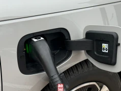 Hybryda plug-in albo elektryk – ale z jaką baterią? Są różne technologie, wybór ma znaczenie większe, niż myślisz