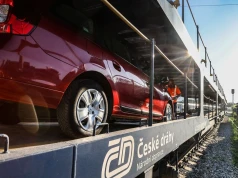České dráhy podsumowały „motoryzacyjne" wakacje. Autovlak na Słowację dość popularny