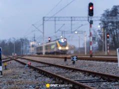Pociągi w Trójmieście wstrzymane. Niewybuch na torach