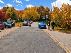Czerwone Maki do rozbudowy. Sześć miejsc parkingowych, nowe chodniki i plac do zawracania