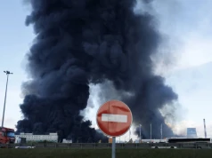 Potężne uderzenie dronów w Petersburg. Terminal w ogniu, pożar w mieście
