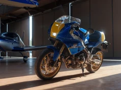 Nowa Yamaha dostała barwy mistrza świata. Wygląda jak wyścigówka z dawnych lat