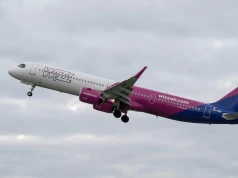 Piorun uderzył w samolot Wizz Air tuż przed lądowaniem. Później pasażerowie czekali wiele godzin