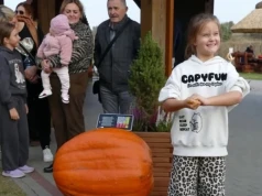 Dynia gigant, 70 litrów zupy i kalosz sołtysa w locie!