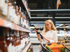 Nowe trendy na półce z alkoholami. Tak Auchan reaguje na spadek spożycia