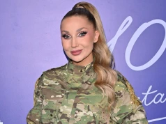Tak wygląda Cleo, gdy znika sceniczny makijaż i długi kucyk. Trudno oderwać wzrok