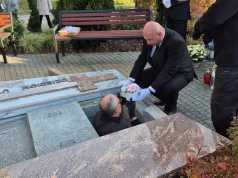 84 dzieci spoczęło w Miejscu Pamięci. Poruszająca uroczystość w Tarnowie-Mościcach