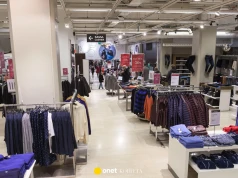 Triumfalny powrót "zakazanego" koloru. Kiedyś nosili go tylko wybrani