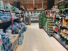 Najpierw nakrętki, teraz całe butelki. Unia szykuje kolejne zmiany