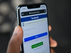 Facebook karmi Polaków bzdurami i zarabia na kłamstwach oraz oszustwach. Nowe szacunki