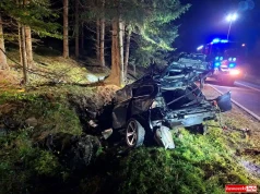 Policja o śmiertelnym wypadku, w którym zginęło dwóch mężczyzn