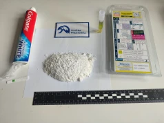 Zamiast pasty do zębów – mefedron. Narkotyki w paczce dla więźnia