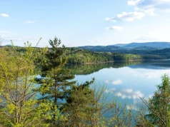 Kolejne jezioro w Polsce coraz mniejsze. Zasila wodą 65 proc. Krakowa