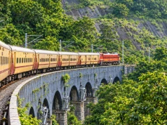 Indie uruchamiają panoramiczny wagon przez Ghaty Zachodnie. Bilety już od 515 rupii.