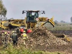 Dramat podczas zbioru buraków! Maszyna uwięziła nogę 76-latka!