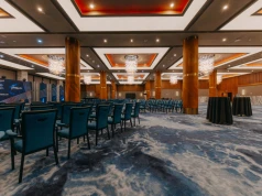 Konferencje wracają. Hotele uczą się na nich zarabiać