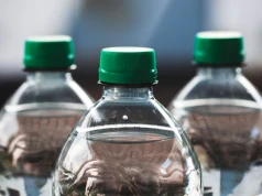 Mam w ręku plastikową butelkę wody mineralnej bez kaucji. To wciąż możliwe