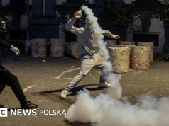 Siódmy dzień gwałtownych starć albańskich demonstrantów z policją