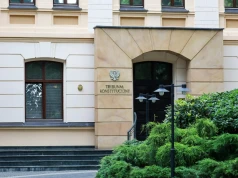 „Tusk przeciwko Godzilli”. Tak ukraińskie media opisują spór o TK