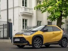 Toyota wyprzedaje rocznik 2026. Hybrydy od 79 900 zł, rabaty do 38 000 zł