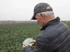 KRUS nie wysłał zawiadomienia. Co z dalszą wypłatą renty rolniczej?
