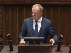 Tusk się zagalapował, kpiąc z posłów opozycji? „Jesteście trochę dziwni”