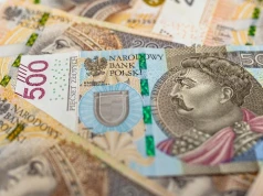 Złoty pod ostrzałem. Wystarczy 10 groszy, by stracić 100 tys. zł