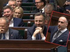 Scena roku! Kowalski grzmiał z mównicy, Tusk i ministrowie płakali ze śmiechu. „Januszku, nie przynoś…”