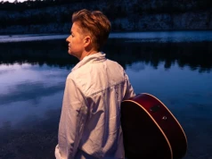 Powrót po latach! Magda Piwowarczyk z nowym singlem „Fala”