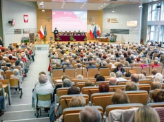 Seniorzy wrócili na uczelnie. Trzy Uniwersytety Trzeciego Wieku w Częstochowie rozpoczęły nowy rok akademicki