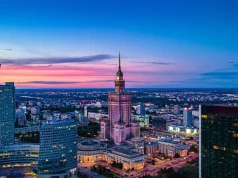 Warszawski rynek biurowy przyspiesza. Popyt wzrósł o 22%, a pustostanów ubywa