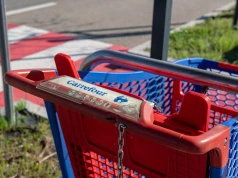 Carrefour poprawia sprzedaż, ale koryguje prognozy. Marża i inwestycje w dół!