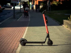 13-latek uciekał policji na hulajnodze. Na nagraniu licznik pokazuje 73 km/h