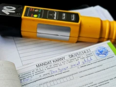 Z grzybobrania wracali na podwójnym gazie. Dwóch mężczyzn z mandatami po 2500 złotych!