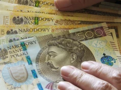 Tyle we wrześniu Polacy zarabiali w firmach niefinansowych. Kwota może zaskoczyć