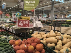 Auchan przyciąga klientów nie tylko ceną. Sieć stawia na produkty zero pestycydów