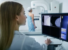Tylko co trzecia Polka wykonuje mammografię. Lekarz rodzinny: Mam sposób, żeby to zmienić